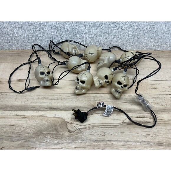Halloween Plastic Artificial Skull Garland Electric String Lights Decoration - Picture 2 of 14